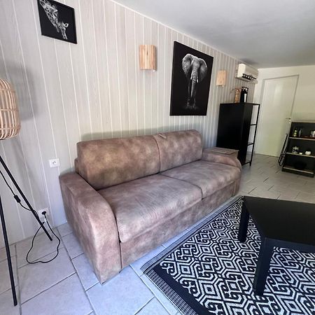Lovina Chambre De Charme Avec Jaccuzi Velaux 외부 사진