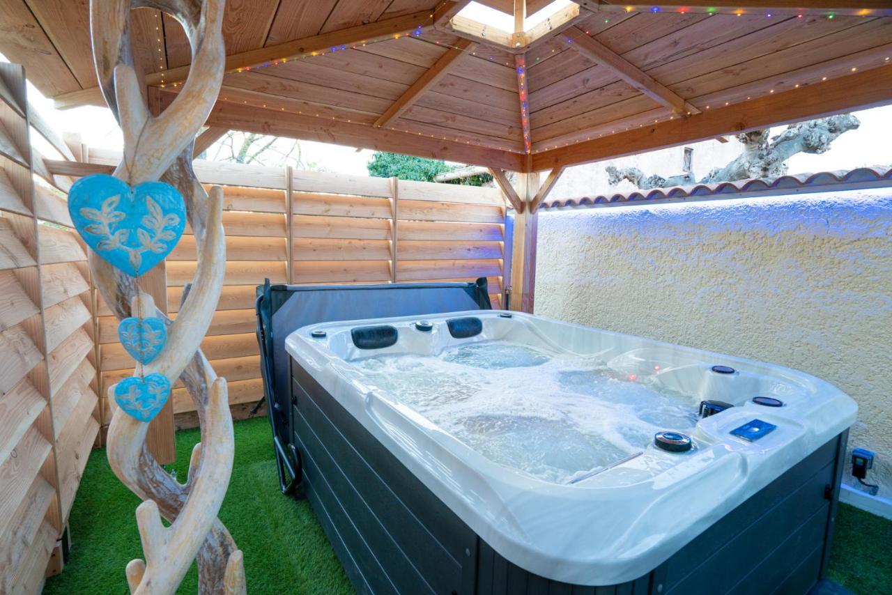 Lovina Chambre De Charme Avec Jaccuzi Velaux 외부 사진
